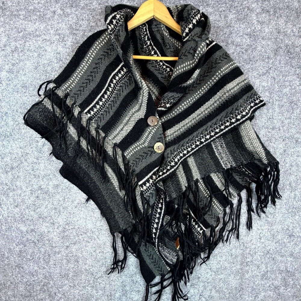 Womens Poncho Wrap Shawl Med‎ Gray Black Striped Fringe Hem Knitted Button Front